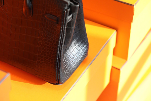 HERMÈS Black Alligator Birkin 40 Palladium Hardware