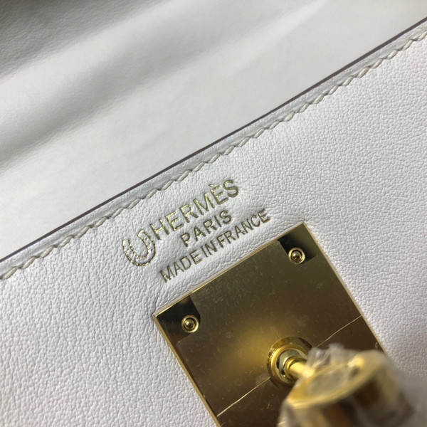 Hermes Special Order Kelly Lakis 35 Craie with Gold Hardware