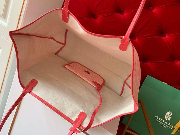 Goyard Limited Edition "LOVE"   St Louis PM Tote Pink Chevron Bag