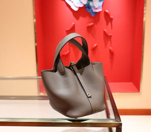 Hermes 8F Etain Picotin Lock MM Togo Leather Bag Gold Hardware