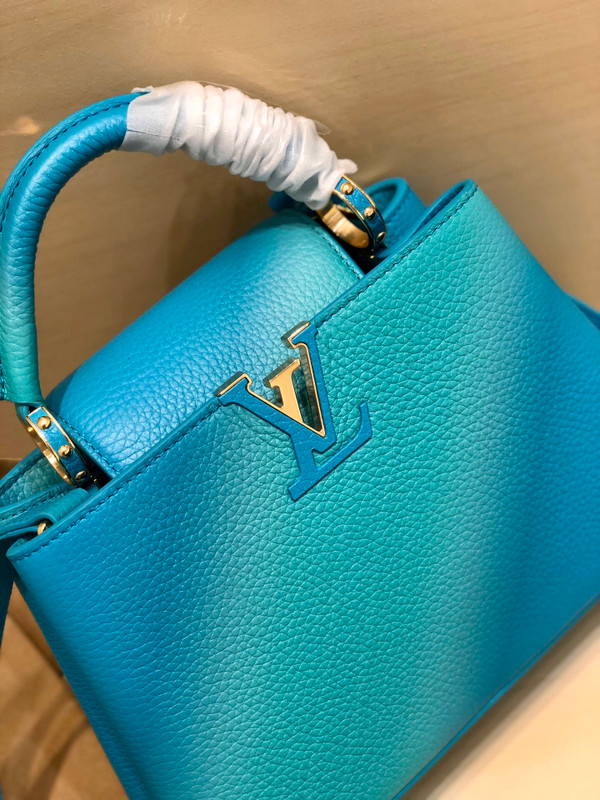 Louis Vuitton M55375 CAPUCINES BB