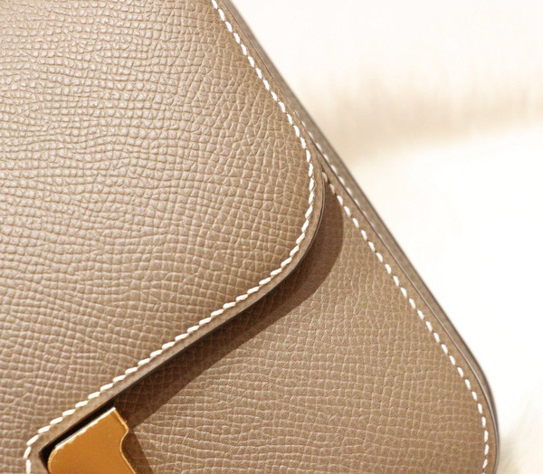 Hermes Etoupe Constance Epsom leather 18cm Gold Hardware
