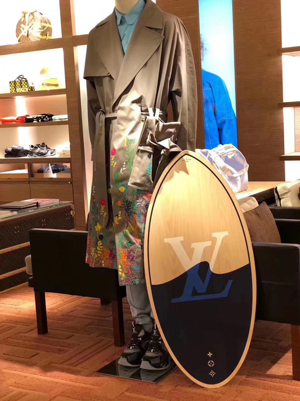 Louis Vuitton GI0488 LV ESCALE SKIM BOARD