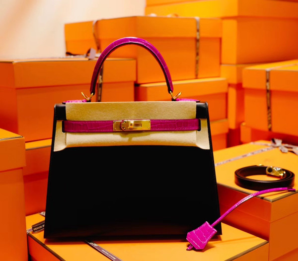 Hermès Special Order Black/ J5 - Rose Sheherzade Kelly 28 Box Leather  Gold Hardware with crocodile handle