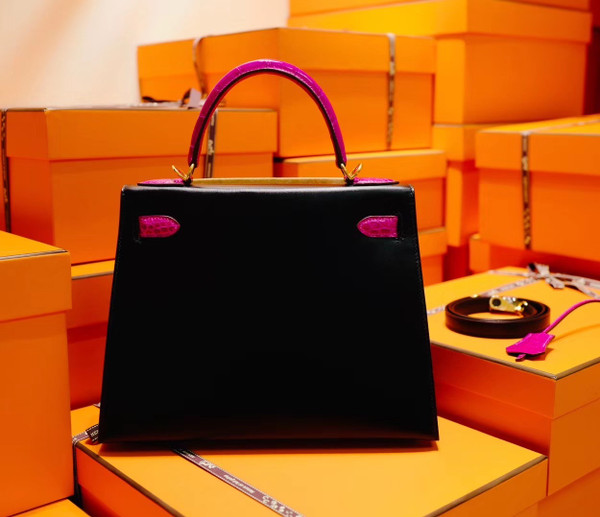 Hermès Special Order Black/ J5 - Rose Sheherzade Kelly 28 Box Leather  Gold Hardware with crocodile handle