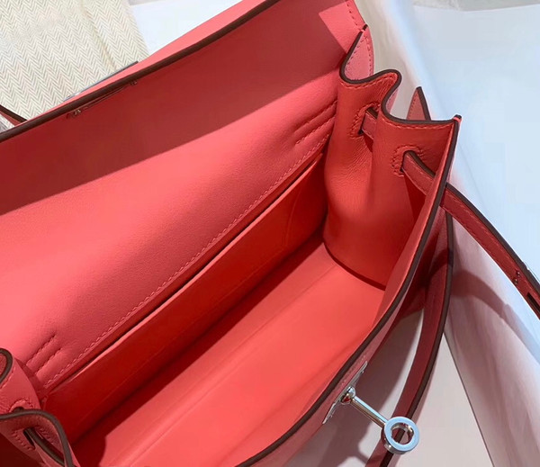 Hermes 8W Rose Azalee Kelly Danse Bag Evercolour Leather Palladium Hardware