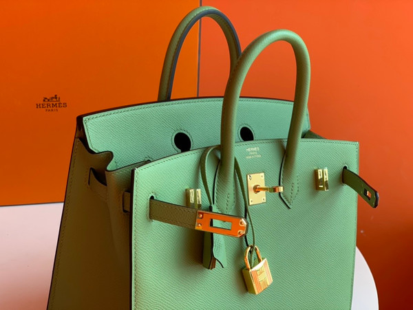 Hermes 3I Vert Criquet Birkin 25 cm Epsom Gold Hardware