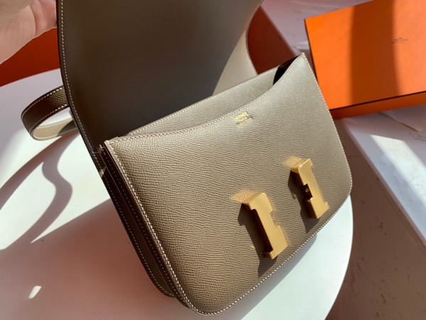 Hermes Etoupe Constance 24 Epsom bag with Gold Hardwares