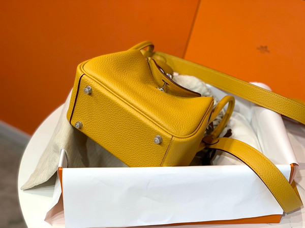 Hermes Mini Lindy 20cm Bag 9D Amber Togo Leather Palladium Hardware