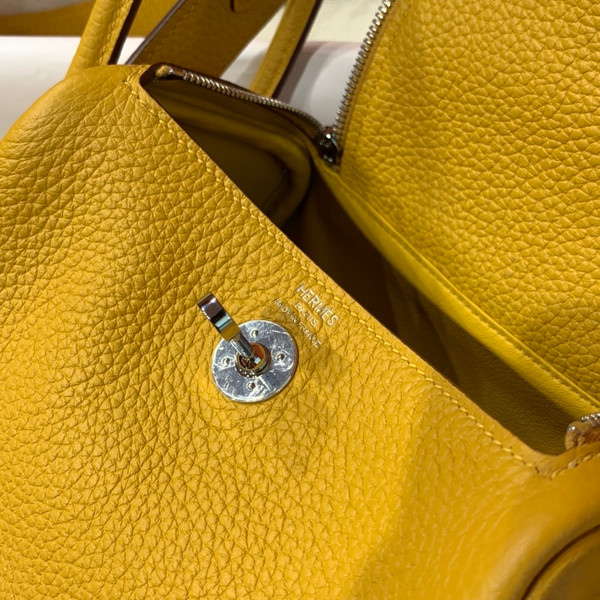 Hermes Mini Lindy 20cm Bag 9D Amber Togo Leather Palladium Hardware