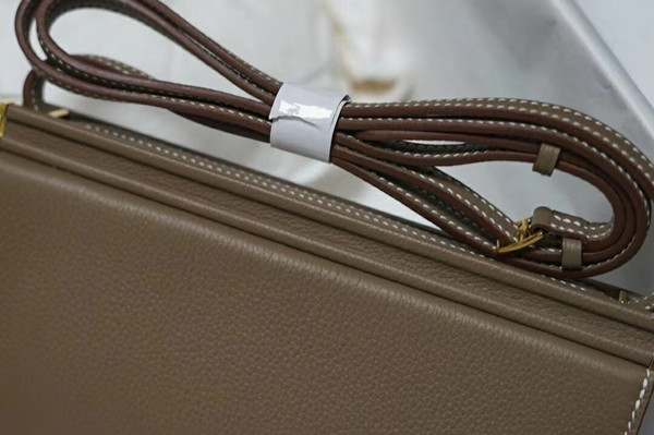 Hermes Clic-H 21 bag Etoupe Evercolor calfskin  with Gold hardwares