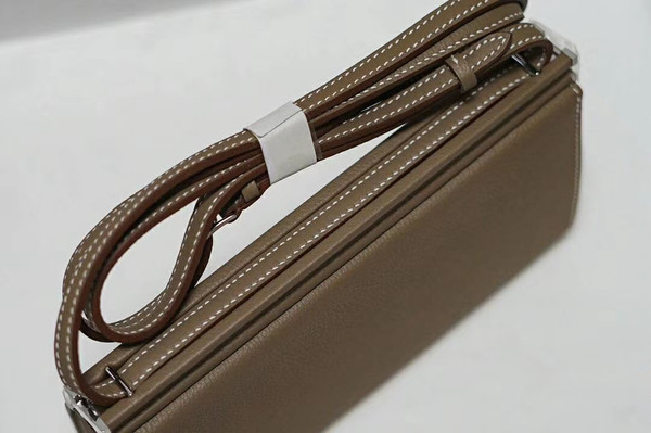 Hermes Clic-H 21 bag Etoupe Evercolor calfskin  with Palladium hardwares