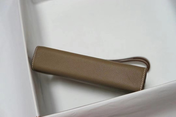 Hermes Clic-H 21 bag Etoupe Evercolor calfskin  with Palladium hardwares
