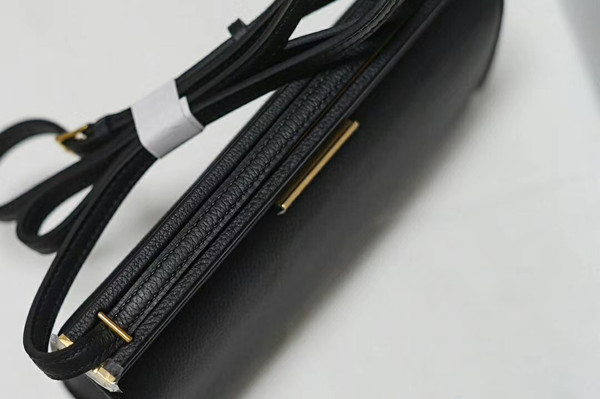 Hermes Clic-H 21 bag Black Evercolor calfskin  with Gold hardwares