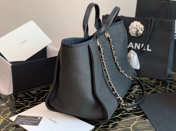 Chanel Large Tote A67001