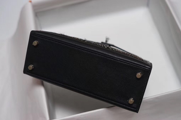 Hermes  FEATHER KELLY 32 Black Peacock feather & Box Leather with Palladium Hardware