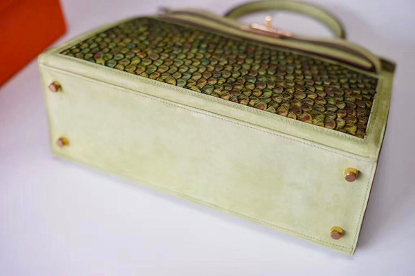 Hermes  FEATHER KELLY 32 Green Peacock feather & Suede  with Gold Hardware