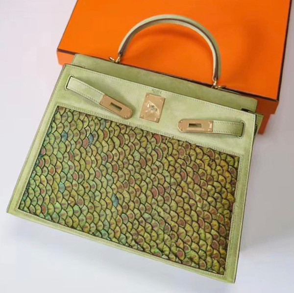 Hermes  FEATHER KELLY 32 Green Peacock feather & Suede  with Gold Hardware
