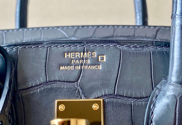 Hermes Birkin 25cm Black Matte Alligator  with Gold hardware