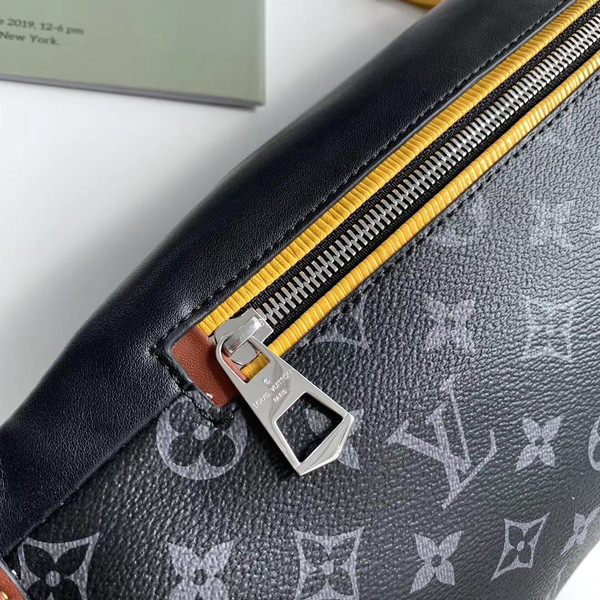 Louis Vuitton Limited Edition  M45220 DISCOVERY BUMBAG