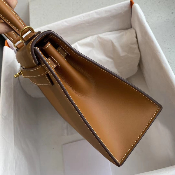 Hermes Gold Kelly 28 cm Box Leather Gold Hardware