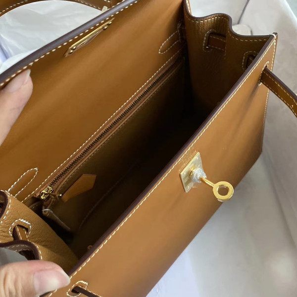 Hermes Gold Kelly 28 cm Box Leather Gold Hardware