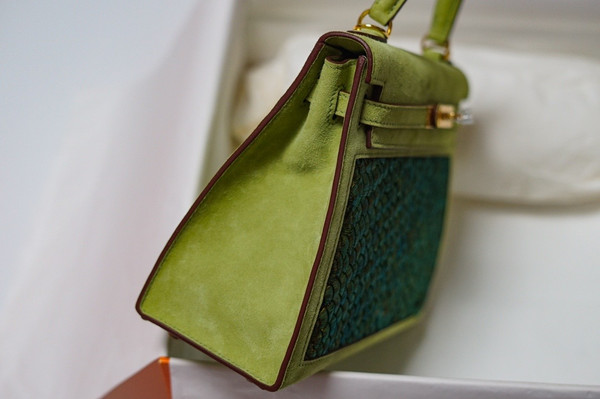 Hermes  FEATHER KELLY 25 Green Peacock feather & Suede  with Gold Hardware