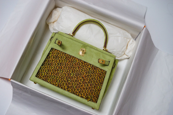 Hermes  FEATHER KELLY 25 Green Peacock feather & Suede  with Gold Hardware