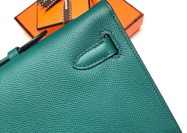 HERMES KELLY CUT CLUTCH BAG VERT FONCE EPSOM GOLD HARDWARE