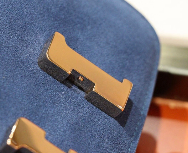 Hermes  Constance Veau Doblis Suede R2 Blue Agate  19cm