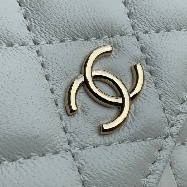 Chanel Clutch With Pearl Chain White