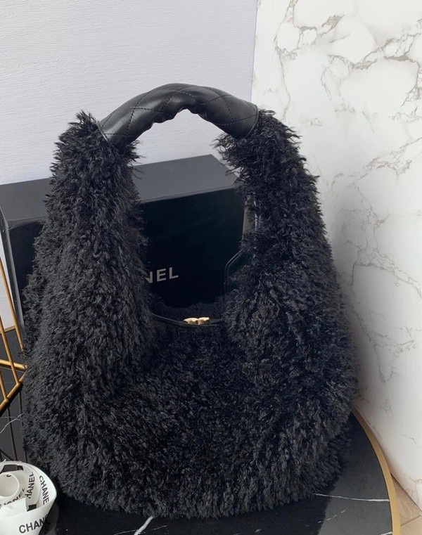 Chanel Large Hobo Bag Black