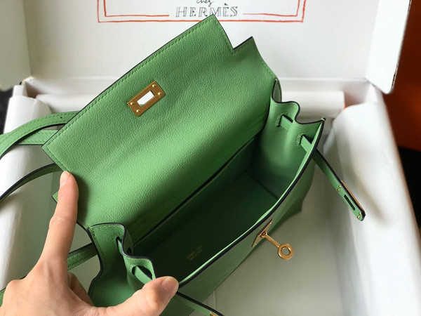 Hermes 3I Vert Criquet  Kelly Danse Bag Evercolour Leather Gold Hardware