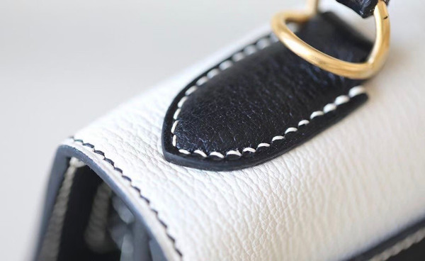 Hermès Special Order White/Black Kelly 28 Swift Leather  Gold Hardware