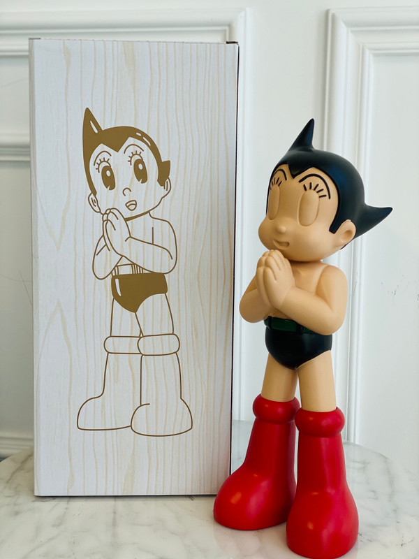 GREETING ASTRO BOY [WOOD] BY TOYQUBE [Price for one piece]