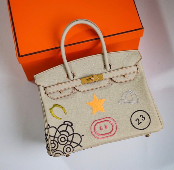 [Exclusive] Hermes Birkin Banane In-The-Loop 30 cm Embroidered Limited Edition Bag Togo Leather Gold Hardware