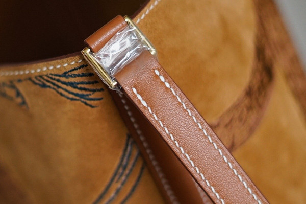 Hermes 2021 Limited Edition Embroidered Picotin lock 18 Touch Suede/ Swift Gold Hardware