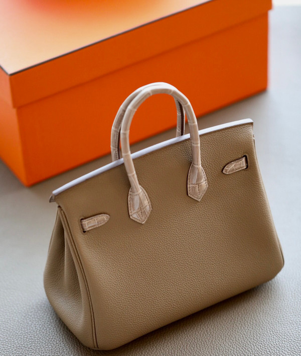 Hermès Etoupe Niloticus Crocodile /Togo Birkin Touch 25cm Gold Hardware