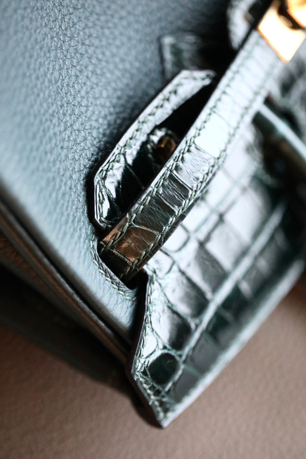 Hermès Vert Cypres Niloticus Crocodile /Togo Birkin Touch 25cm Gold Hardware