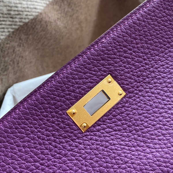 Hermès P9 Anemone Kelly 32 Togo Gold Hardware