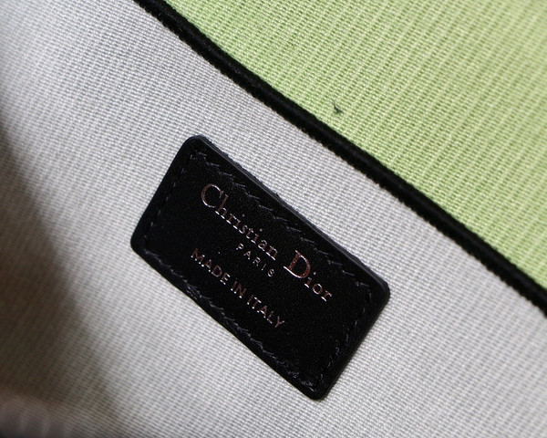 Christian Dior DIORTRAVEL VANITY CASE