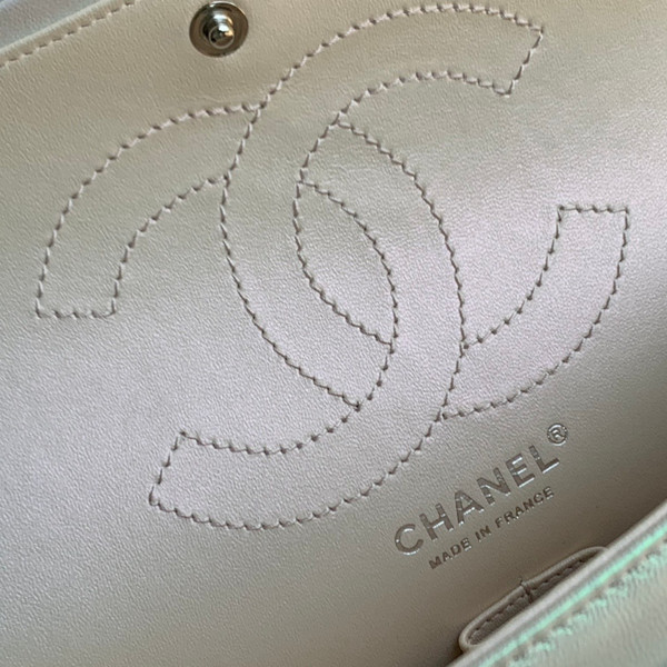 CHANEL Iridescent White Quilted Caviar Medium Double Flap Bag Cruise 2020