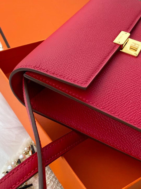 Hermes Clic 16 wallet Red Epsom Leather With Gold Hardware