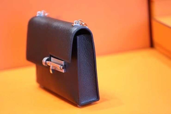 Hermes Verrou Chaine mini bag 17cm Black Chevre Mysore
