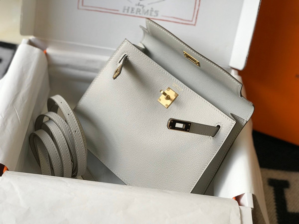 Hermes GRIS PERLE  Kelly Danse Bag Evercolour Leather Gold Hardware