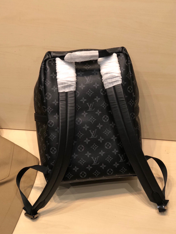 Louis Vuitton M43186  DISCOVERY BACKPACK PM