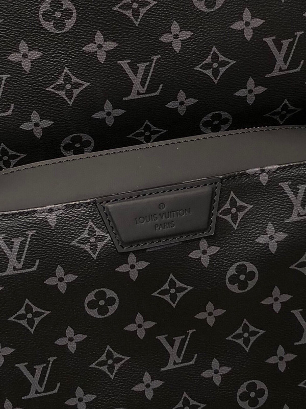 Louis Vuitton M43186  DISCOVERY BACKPACK PM
