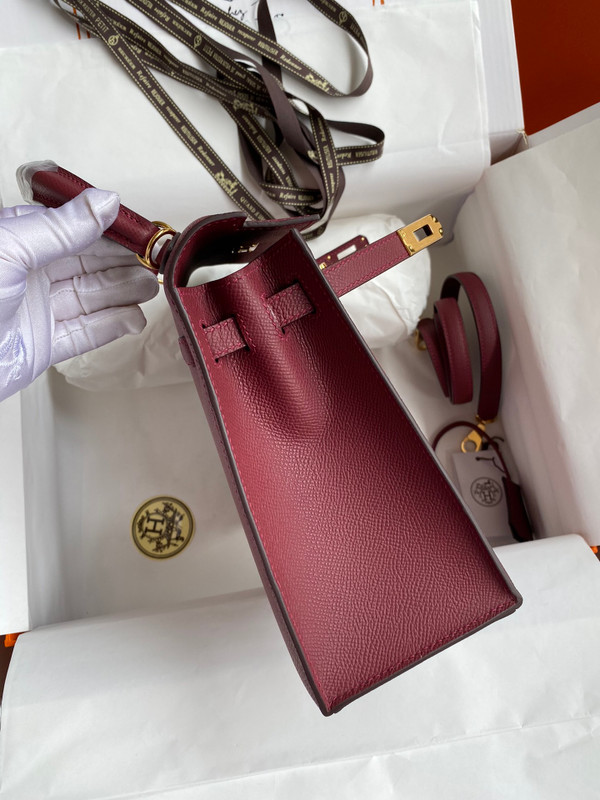 HERMES KELLY 28 SELLIER BORDEAUX EPSOM GOLD HARDWARE