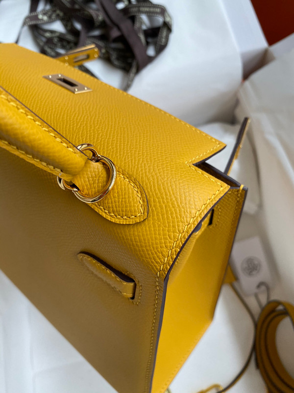 HERMES KELLY 28 SELLIER JAUME AMBRE EPSOM GOLD HARDWARE