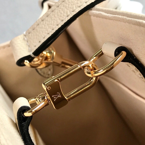 Louis Vuitton M45654 ONTHEGO PM